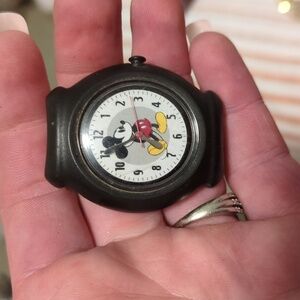 Vintage Mickey mouse snapwatch